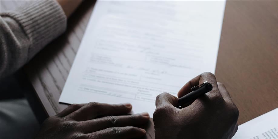 Do landlords need to provide their contact details to tenants?